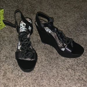 Brand new black Gianni bini wedges size 10